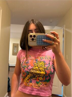 Urban Outfitters Pink Graphic Tiger Crop Top